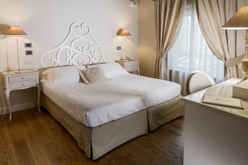 Hotel & Residenza 100 Torri อัสโกลีปิเชโน ภายนอก รูปภาพ