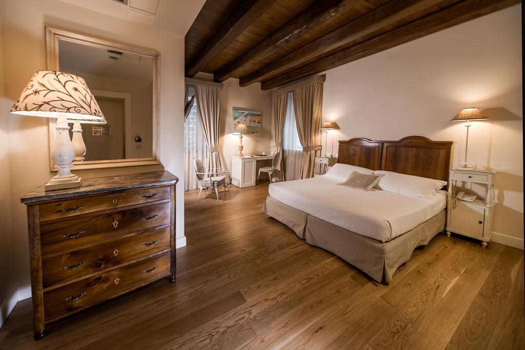 Hotel & Residenza 100 Torri อัสโกลีปิเชโน ภายนอก รูปภาพ