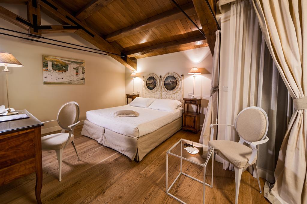 Hotel & Residenza 100 Torri อัสโกลีปิเชโน ภายนอก รูปภาพ