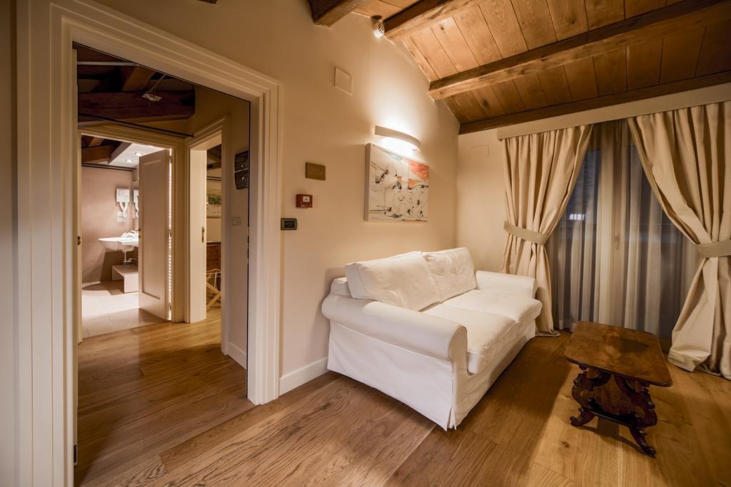 Hotel & Residenza 100 Torri อัสโกลีปิเชโน ภายนอก รูปภาพ